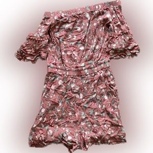 Off shoulder floral romper